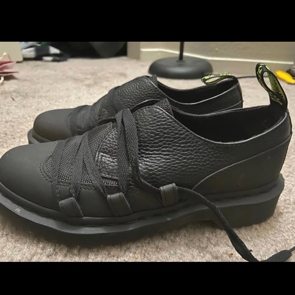 Dr. Martens work shoes - Picture 2 of 3